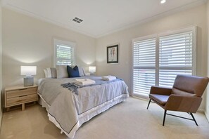 2 Schlafzimmer, Bügeleisen/Bügelbrett, Reisekinderbett, WLAN