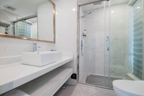 Room - Bainian Hotel (Hepu)