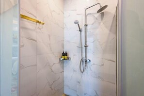 Room - Bainian Hotel (Hepu)