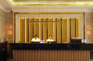 Lobby - Bainian Hotel (Hepu)