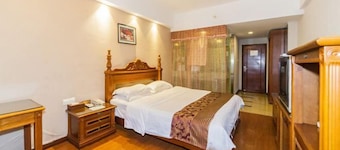 Junyi Hotel (Fuzhou Dongjiekou Metro Station, Sanfang Qixiang)