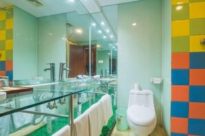Bathroom - Junyi Hotel (Fuzhou Dongjiekou Metro Station, Sanfang Qixiang) (Fuzhou)