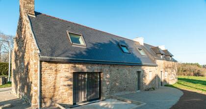 Mangoero - Four Bedroom House, Sleeps 12