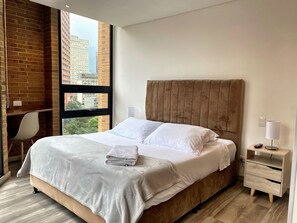1 bedroom, desk, WiFi, bed sheets