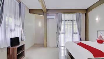 Kamar Double Deluks | Meja kerja, ruang kerja ramah laptop, Wi-Fi gratis, dan seprai linen