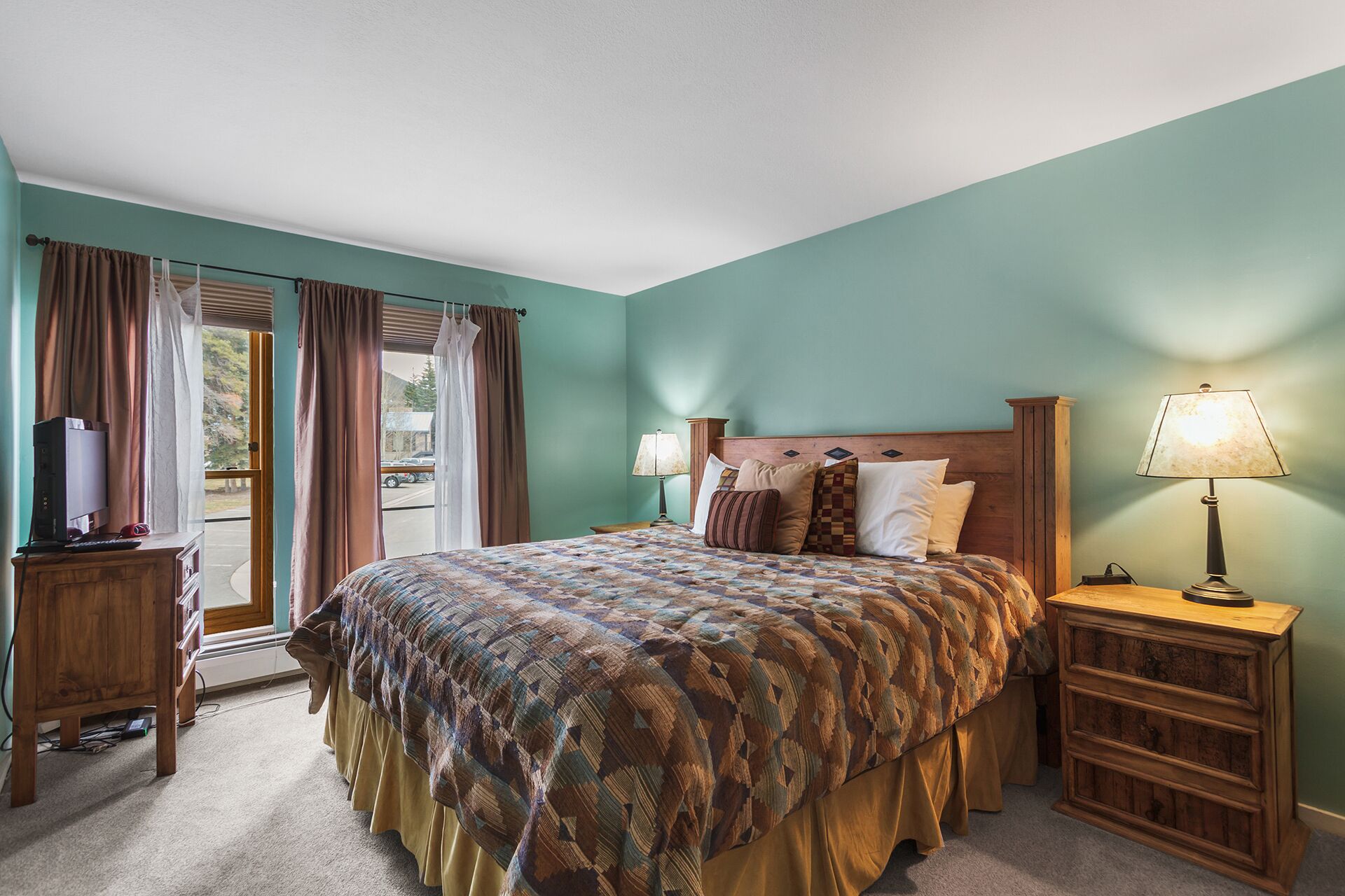 2 間睡房、上網、床單