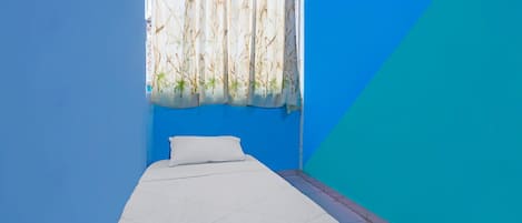 Economy Single Room | Desk, free WiFi, bed sheets