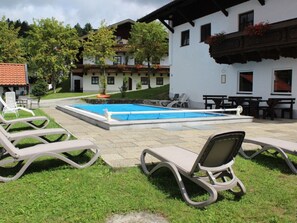 Indoor pool, outdoor pool - Staffelberg 802 vacation apartment with outdoor pool, indoor pool and sauna (Elbingerode (Harz))