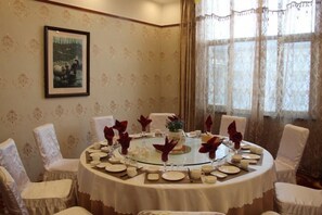 Restaurant - Naiman Hotel (Naiman Banner)