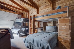 3 Schlafzimmer, Schreibtisch, WLAN, Bettwäsche