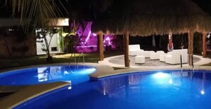 Pool - Tropical Oceanfront Quinta (Cancún)