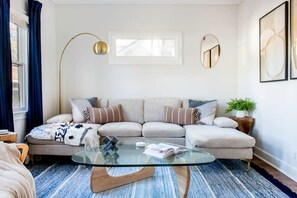 TV - Rook's Corner (Atlanta)