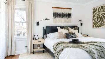 2 slaapkamers, een strijkplank/strijkijzer, wifi, beddengoed