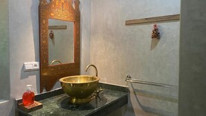 Unclassified image, 4 of 10, button - Riad Deux Palmiers (Marrakech)