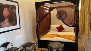 Unclassified image, 5 of 10, button - Riad Deux Palmiers (Marrakech)