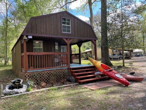 Adorable cozy cabin near North Florida Springs