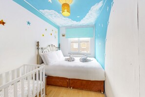 2 chambres, lit parapluie, Wi-Fi gratuit, draps fournis