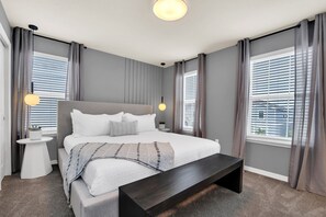 9 chambres, fer et planche à repasser, Wi-Fi, draps fournis