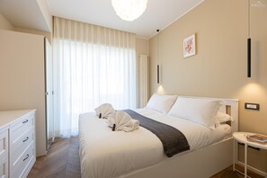 3 dormitorios, tabla de planchar con plancha, Internet y ropa de cama