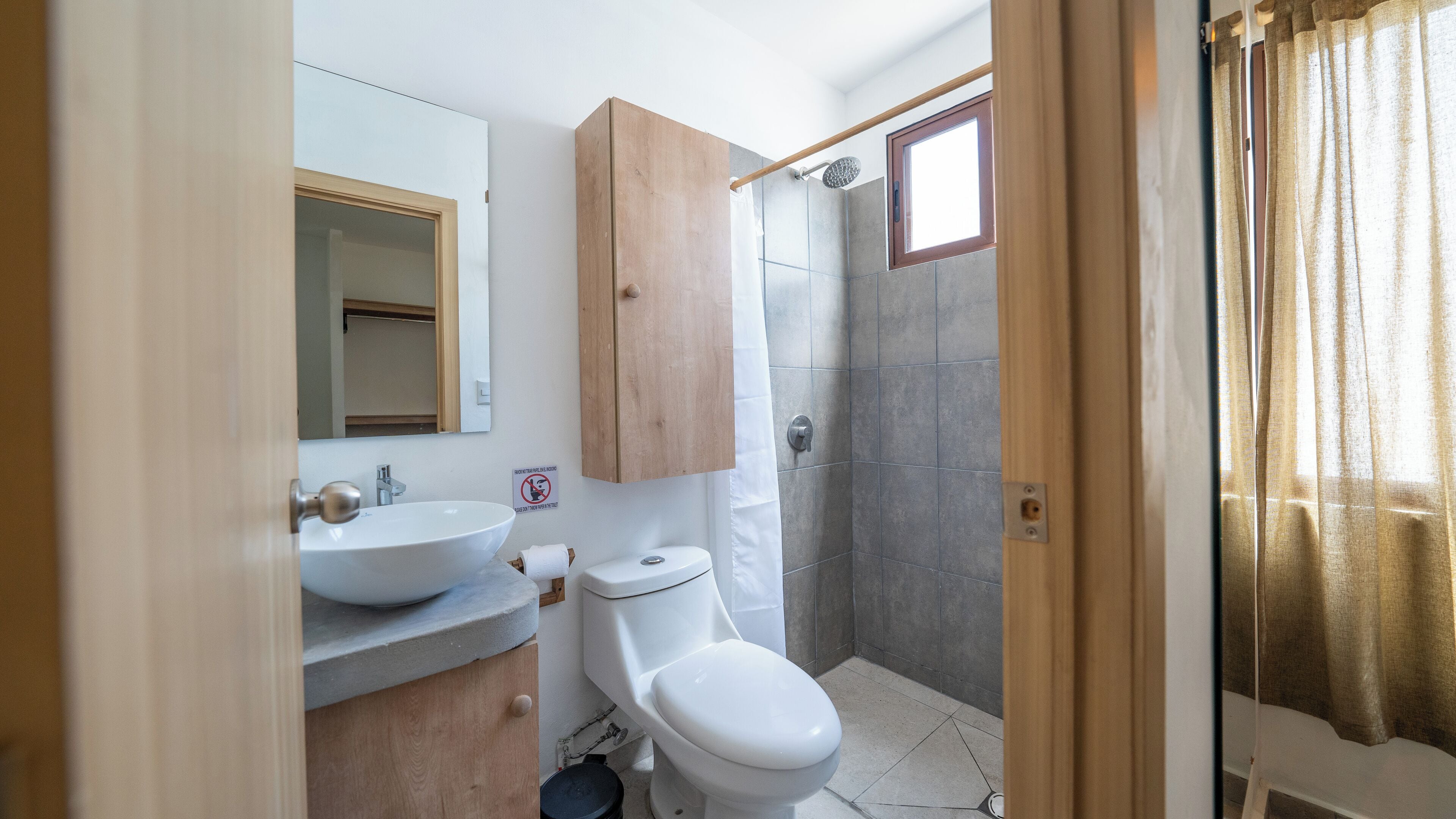 Shower, free toiletries, towels, soap