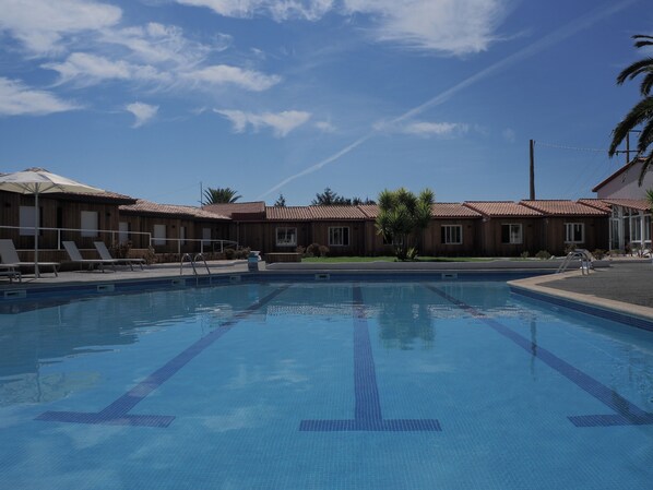 Seasonal outdoor pool