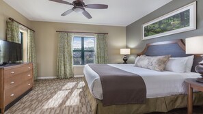 2 bedrooms, in-room safe, iron/ironing board, WiFi - 2BD/Sevierville - Smoky Mountains Resort w/pools! (Sevierville)