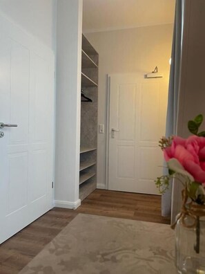 Deluxe Double Room, 1 Queen Bed, Non Smoking, City View | Desk, laptop workspace, free WiFi, bed sheets - Boutique Hotel (Bad Salzuflen)