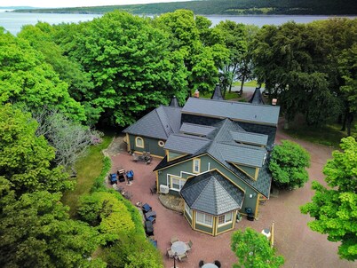 Belle View Manor Inn