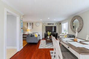 Interior - THE OASIS @ LONG ISLAND (Huntington Station)