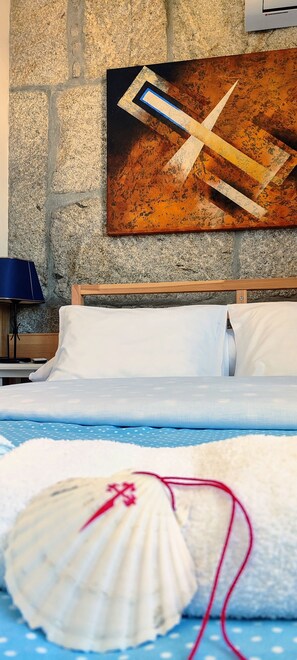 Classic Double Room, 2 Double Beds, River View | Soundproofing, free WiFi, bed sheets - Donna Nega Guest House  (Caminha)
