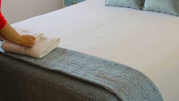 2 chambres, fer et planche Ă  repasser, Wi-Fi gratuit, draps fournis