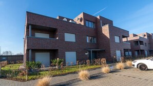 Uklassifisert bilde, 3 av 27, knapp