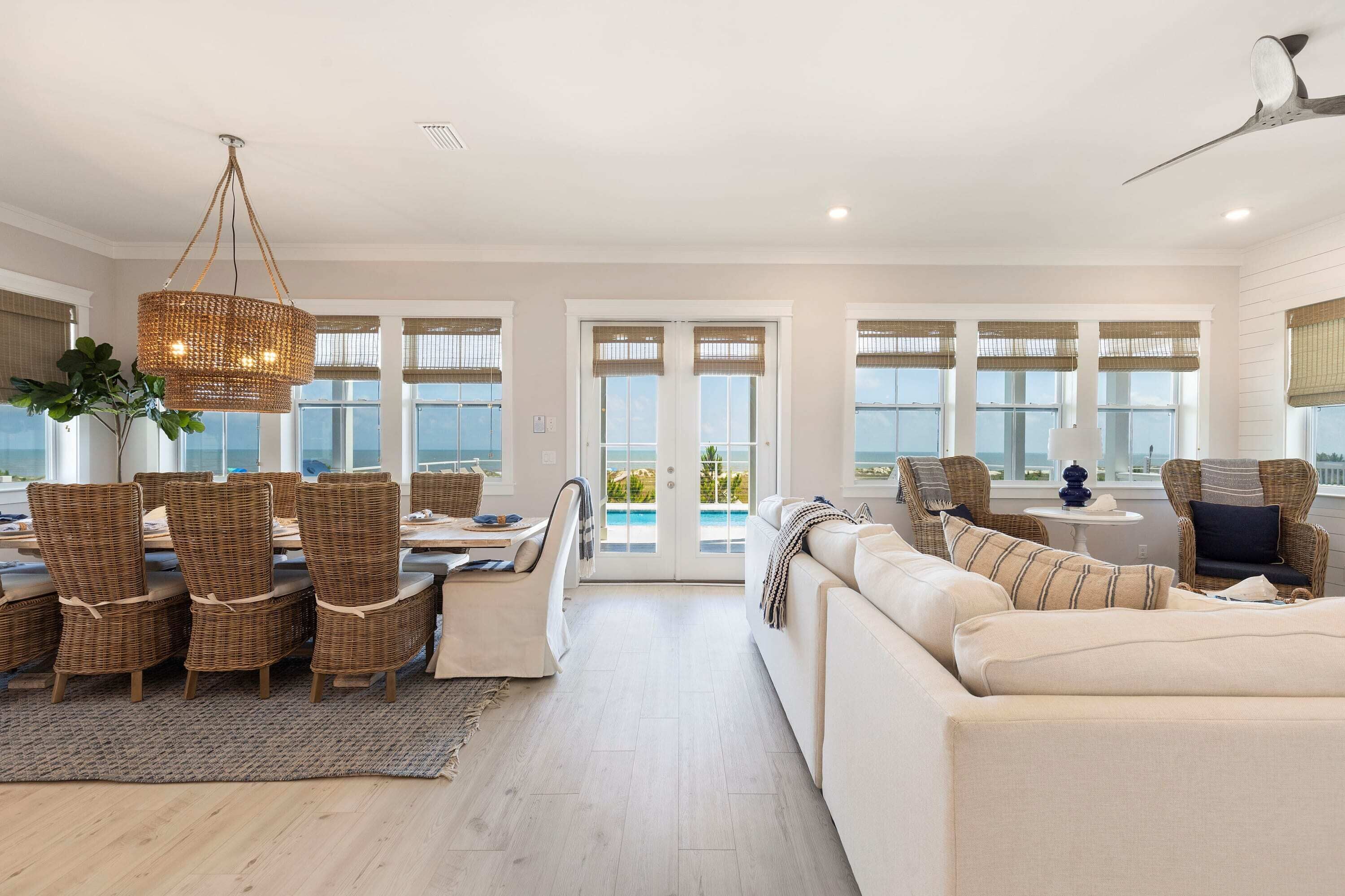 Televisión y oficina 