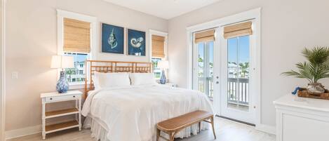 5 bedrooms, desk, iron/ironing board, WiFi