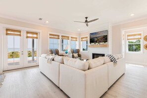 TV, fireplace, offices