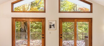 Minutes to a Magical Apres Ski! 4 Bedrooms, EV Charger, Mins to 4 Ski Mtns