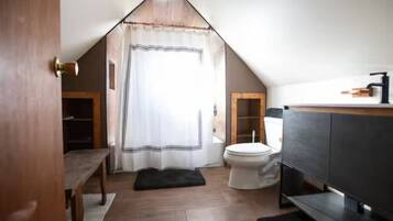 Umweltfreundliche Kosmetikartikel, Haartrockner, Handtücher