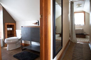 Eco-friendly toiletries, hair dryer, towels