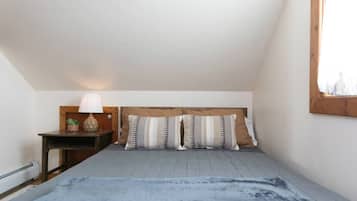 Una scrivania, ferro/asse da stiro, Wi-Fi gratuito, lenzuola