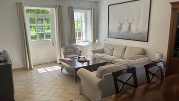 TV connectée, chaßne hi-fi, espaces bureaux