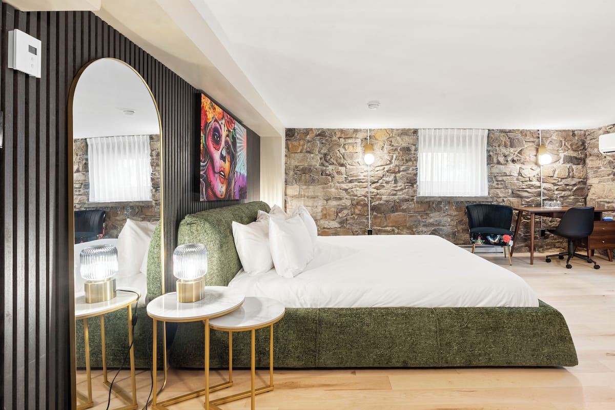 Wifi gratis y ropa de cama