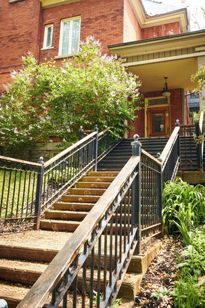 Front of property - Manoir de la Tour - Par Aneyro (Québec City)