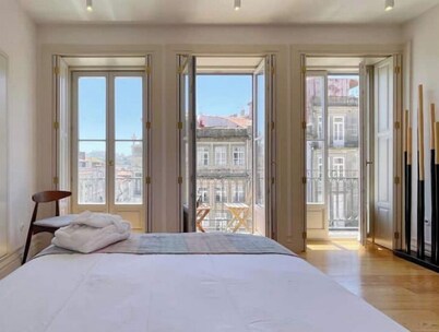 Luxury home with Incredible views and superb location