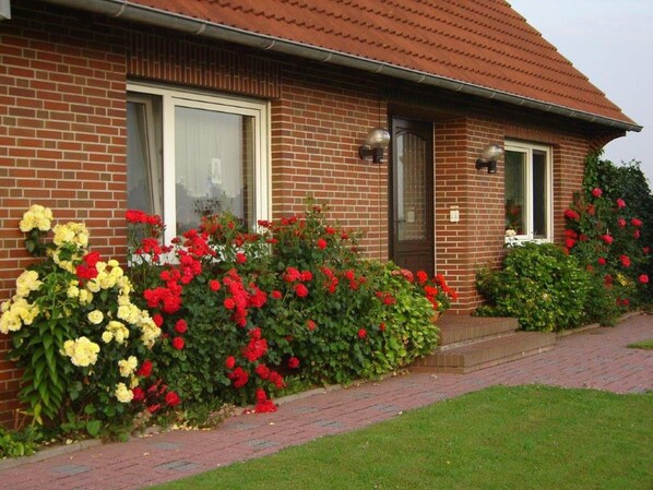 تفاصيل الفندق من الخارج