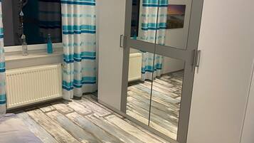 2 bedrooms, free WiFi, bed sheets