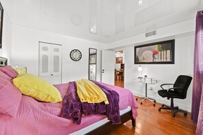 1 Schlafzimmer, Schreibtisch, Bügeleisen/Bügelbrett, kostenloses WLAN