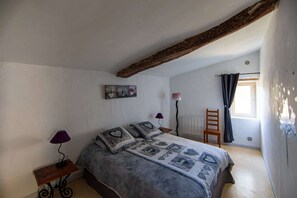 2 bedrooms, iron/ironing board, travel crib, free WiFi