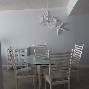 Dining - C by the Sea Gulf Front Condo- Covered Parking Included (Panama City Beach)