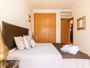 2 bedrooms, free WiFi, bed sheets