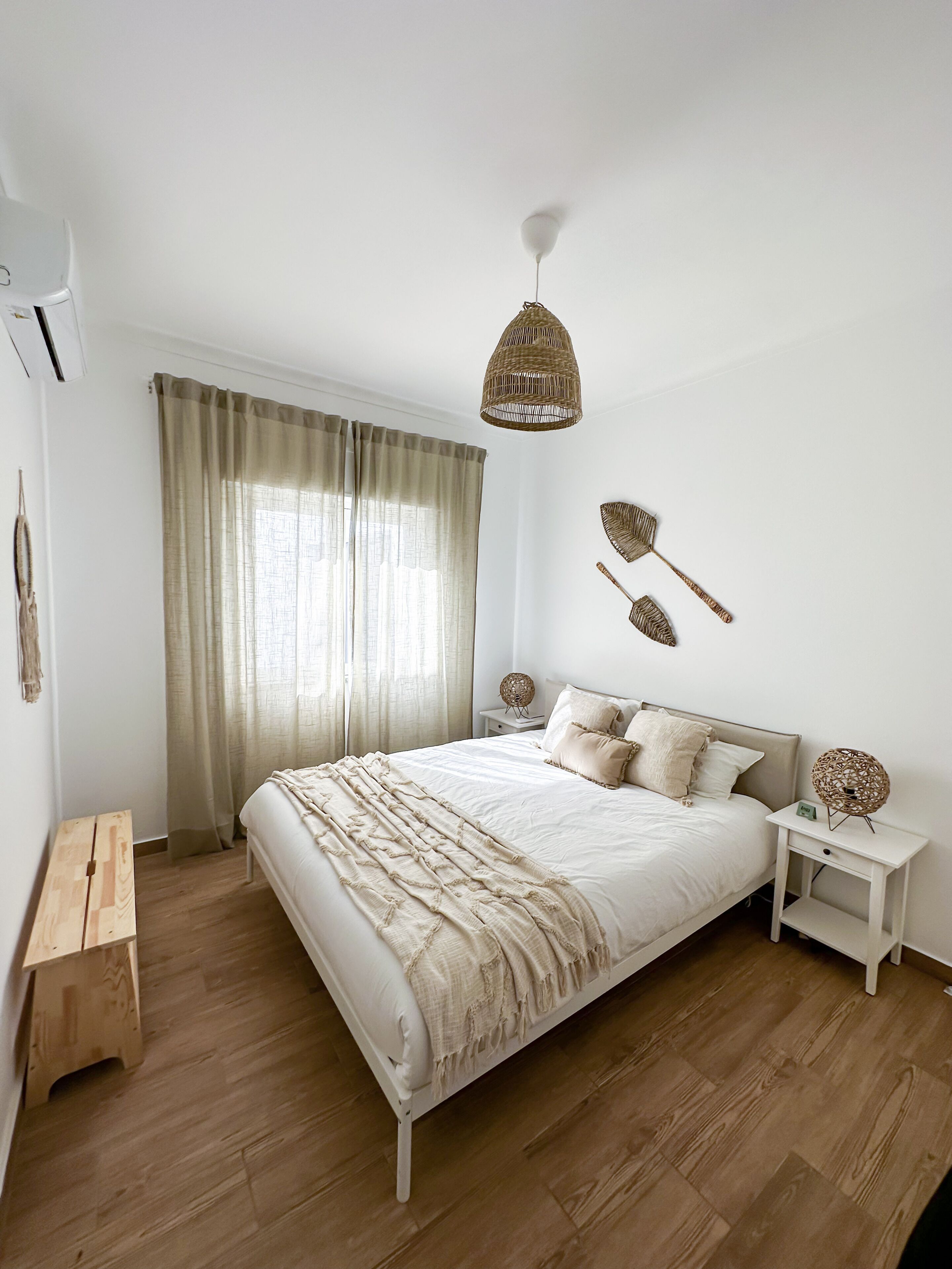 3 bedrooms, iron/ironing board, travel crib, free WiFi